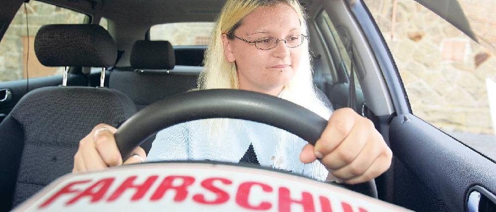1400 Euro geben Berliner Fahrschüler im Schnitt aus, wenn sie ihren Führerschein machen wollen.