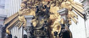 Geistesblitz. Die Cathedra Petri, der Sitz des Apostels Petrus, im Petersdom.