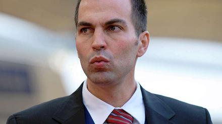 Markus Babbel stieg Ende 2008 vom Assistenz zum Cheftrainer des VfB Stuttgart auf, wo er nach einem Jahr wieder entlassen wurde. Seit April hat er das Fußball-Lehrer-Diplom.