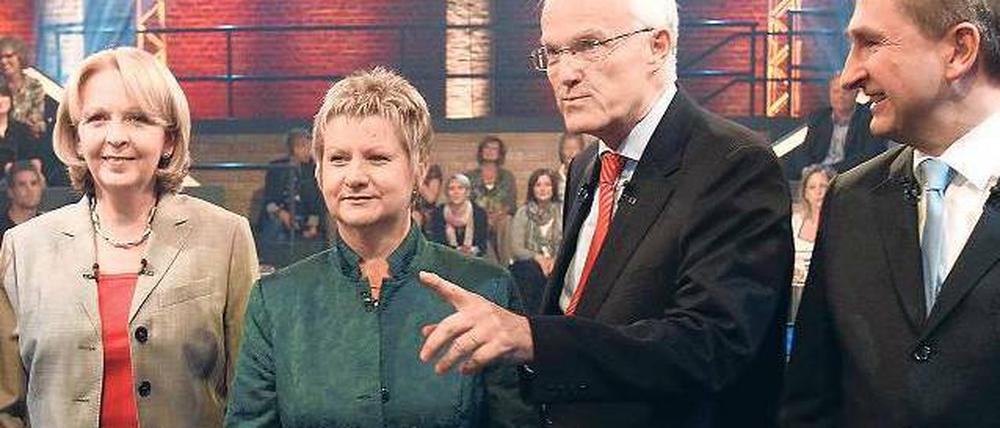 Die Kombattanten, mit Hannelore Kraft (l.) und Jürgen Rüttgers (2.v.r.)