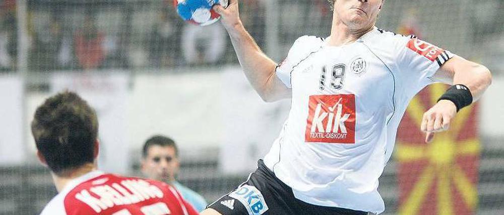 Zeit für den nächsten Wurf. Zuletzt war Michael Kraus oft überlastet und verletzt, nun soll alles besser werden.