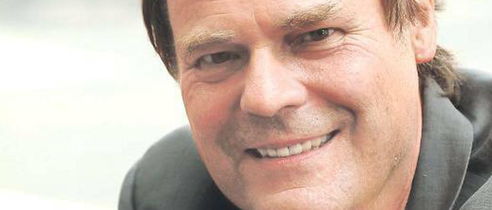 Zwischen dem Staat und dem Ich. Peter Schneider. Am Mittwoch feiert er 70. Geburtstag. 