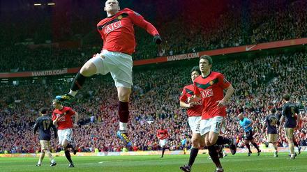 Bleibt der Beste auf der Bank? In England gehen Gerüchte um, dass Wayne Rooney (Mitte) sogar geschont werden soll.