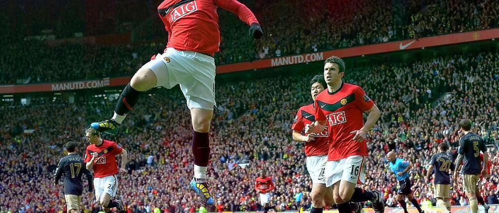 Bleibt der Beste auf der Bank? In England gehen Gerüchte um, dass Wayne Rooney (Mitte) sogar geschont werden soll.