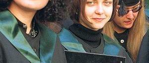 Polnische Hochschulabsolventinnen. Viele Studierende verlassen schon vor dem Abschluss das Land, weil sie im Ausland bessere Bedingungen vorfinden.