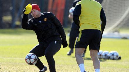 FBL-EUR-C1-ENG-MANUTD-TRAINING