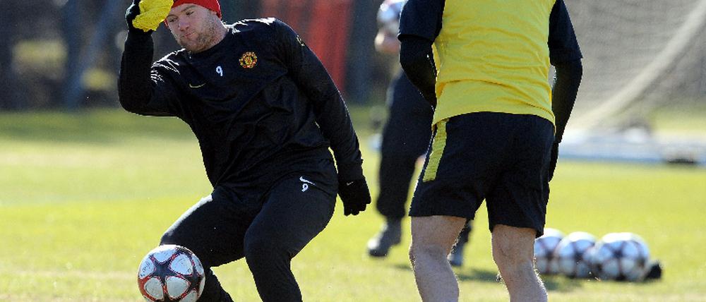 FBL-EUR-C1-ENG-MANUTD-TRAINING