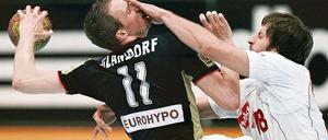 319070_3_xio-fcmsimage-20100118225140-006001-4b54d7ec6b9f4.heprodimagesfotos85120100119hand.jpg