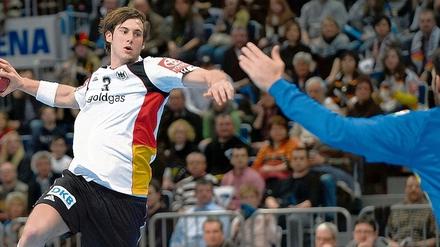 318412_3_xio-fcmsimage-20100114175115-006002-4b4f4b83384e8.heprodimagesfotos85120100115gensheimer.jpg