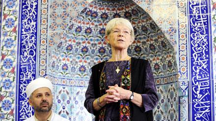 Hamburger Bischöfin Jepsen besucht Moschee