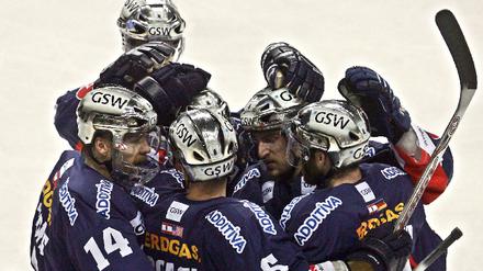 DEL-Finale Eisbären Berlin - DEG Metro Stars