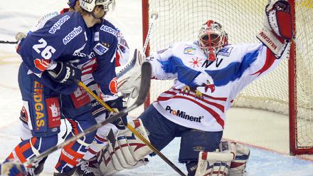 Eishockey EHC Eisbären Berlin - Adler Mannheim
