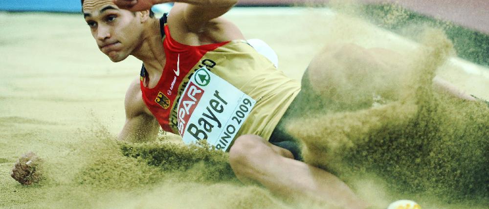 ATHLETICS-EUR-INDOORS-MEN-LONG JUMP