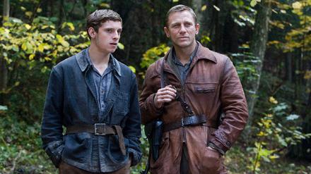 Jamie Bell, Daniel Craig