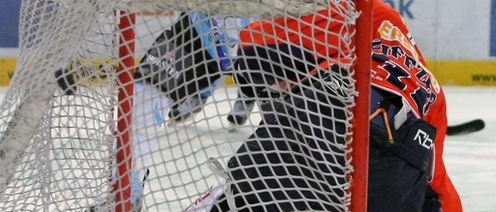 DEL 08 09 - Hamburg Freezers vs. Eisbaeren Berlin
