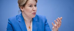  Bundesfamilienministerin Franziska Giffey, SPD, aufgenommen bei der Vorstellung des 16. Kinder- und Jugendbericht der Bundesregierung.