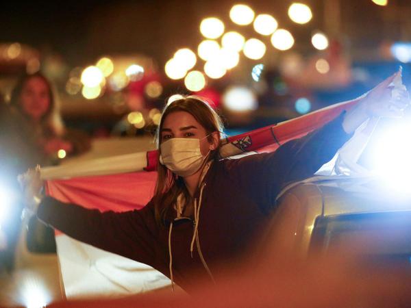 Revolte in Belarus: Eine junge Frau protestiert gegen die Regierung in Minsk.
