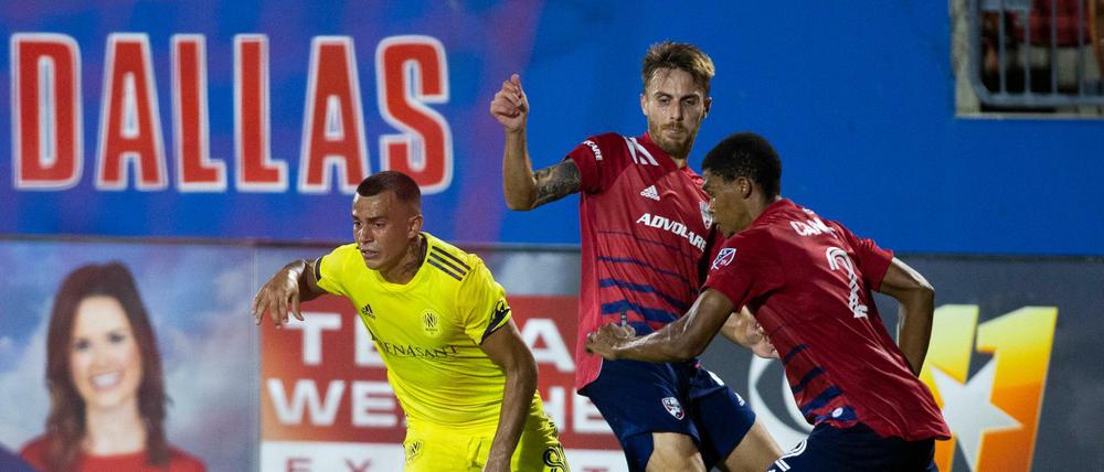 Reggie Cannon (2) vom FC Dallas beim Spiel am 12. August gegen Nashville.