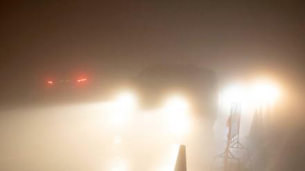 Kein Duchblick. Sollte es windstill Silvester bleiben, könnte an manchen Stellen "Böller-Nebel" entstehen.