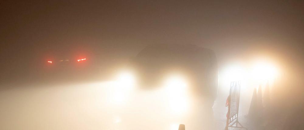 Kein Duchblick. Sollte es windstill Silvester bleiben, könnte an manchen Stellen "Böller-Nebel" entstehen.