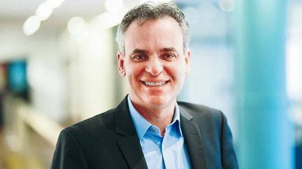 Frank Überall wurde im November 2019 für zwei weitere Jahre zum Bundesvorsitzendes des Deutschen Journalisten-Verbandes DJV gewählt. 