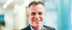 Frank Überall wurde im November 2019 für zwei weitere Jahre zum Bundesvorsitzendes des Deutschen Journalisten-Verbandes DJV gewählt.