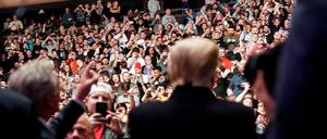US-Präsident Trump wird im Madison Square Garden in New York von der Menge ausgebuht.