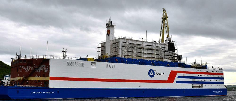 Schwimmender mobiler Atomreaktor in Murmansk.