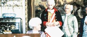 Dafür erhielt Shaffer 1984 einen Oscar: Milos Formans Film "Amadeus" (nach Shaffers Stück und Drehbuch), mit Tom Hulce als Mozart am Cembalo und F. Murray Abraham als Salieri. 