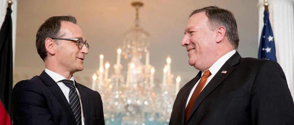 Mike Pompeo, Außenminister der USA, begrüßt Bundesaußenminister Heiko Maas (SPD).