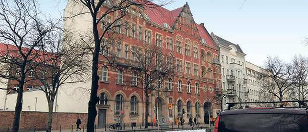 Mut zum Lückenschluss. Schon ab Mitte der 20er Jahre des vergangenen Jahrhunderts gab es Neubauplanungen für einen Lückenschlusses in der Hauptstraße und Belziger Straße.