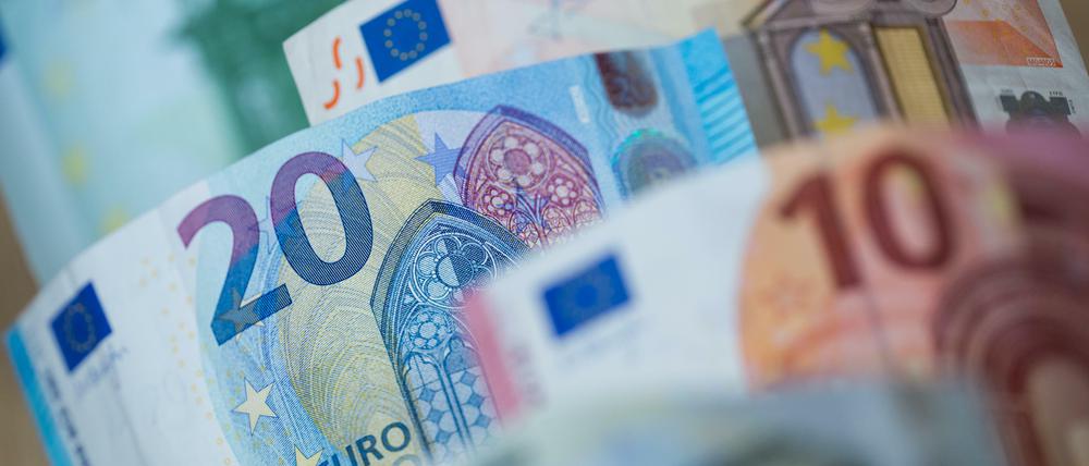 Der Berliner Senat will mit dem Grundeinkommen eine Alternative zu Hartz IV schaffen.