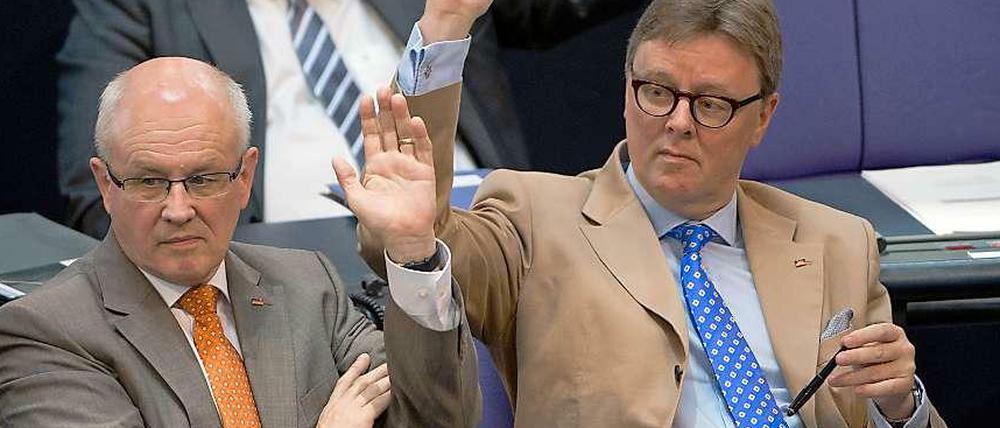 Unions-Fraktionschef Kauder (links) und Parlamentsgeschäftsführer Grosse-Brömer.