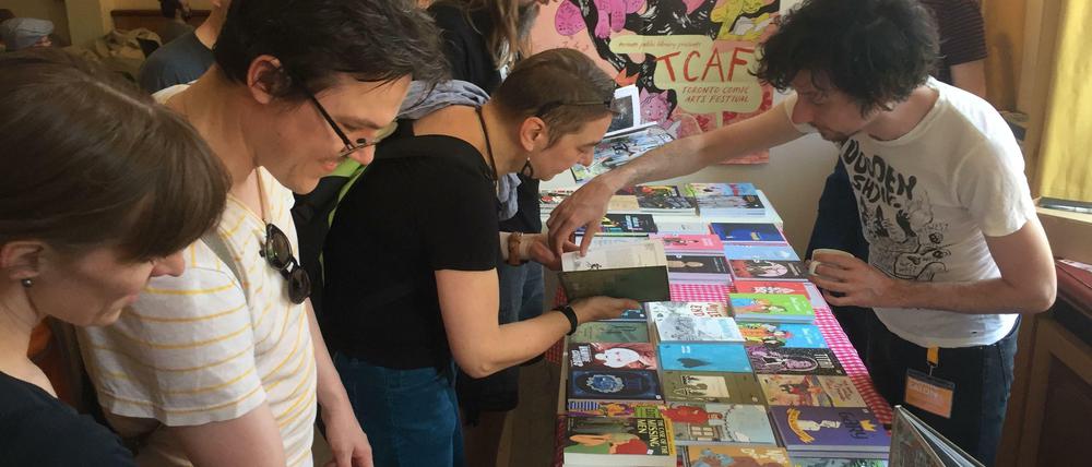 Nachschub gefällig? Ein Stand auf dem Internationalen Comic-Salon Erlangen 2018.