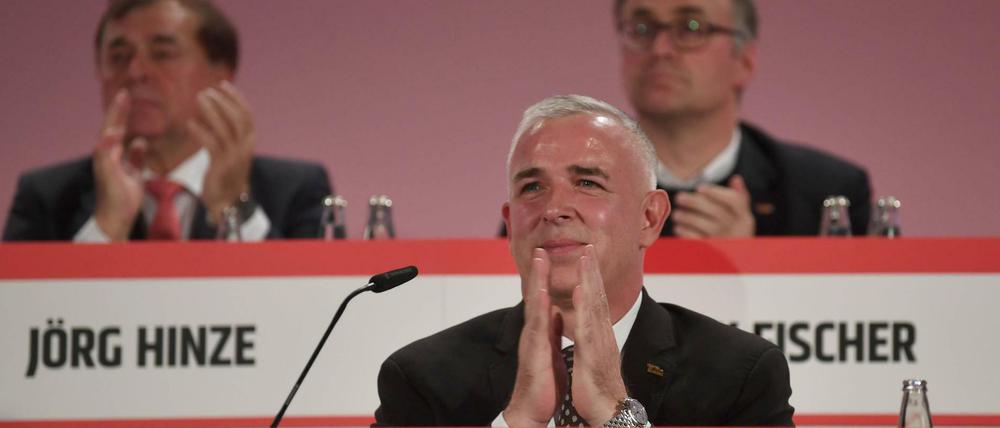Positive Zahlen. Präsident Dirk Zingler konnte sich am Mittwochabend selbst applaudieren.