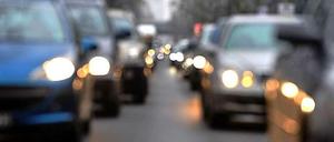 Stau auf dem Tempelhofer Damm - ab Donnerstag soll damit Schluss sein.