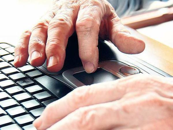 Suchprogramm. Im Internet gibt es Dutzende Partnervermittlungsseiten. Für jegliche Neigung, jedes Alter, sofort erreichbar.