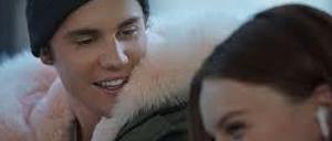 Justin Bieber auf Knopfdruck. Die Deutsche Telekom wirbt mit dem Teenie-Schwarm - und erreicht drei Millionen Klicks auf Youtube. 