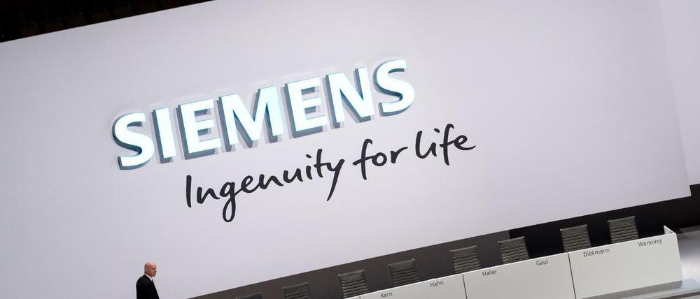 Kurz vor Beginn der Hauptversammlung der Siemens AG am Mittwoch.
