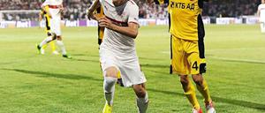 Davongekommen. Alexandru Maxim (links) und der VfB Stuttgart erkämpften sich gegen Botev Plovdiv ein schmeichelhaftes 0:0-Unentschieden. 