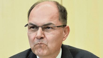Bundesagrarminister Christian Schmidt (CSU) ärgert sich über die Preispolitik des Handels. Vor allem Fleisch werde oft zu billig angeboten.