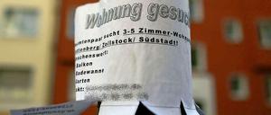 Wohnung gesucht, aber immer schwerer gefunden? Der Mieterbund warnt vor Wohnungsnot in Großstädten.