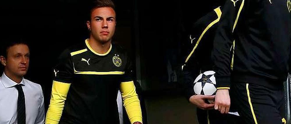 Verhaltener Blick: Mario Götze (2. v. l.)