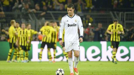 Den kürzeren. Christiano Ronaldo konnte mit Robert Lewandowski nicht mithalten.