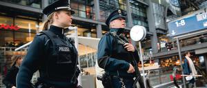 Inzwischen will die Politik wieder mehr Stellen in der Polizei schaffen.