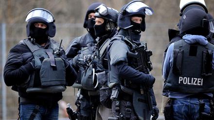 SEK-Beamte haben die zwei Männer am Donnerstag festgenommen. 