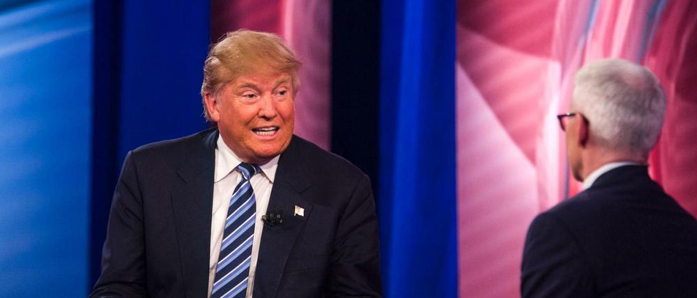 Donald Trump in Erklärungsnöten während der Debatte. 