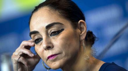Die iranische Filmkünstlerin Shirin Neshat spricht im Interview über ihre Lieblingsregisseure, den arabischen Frühling und subversive Kunst.