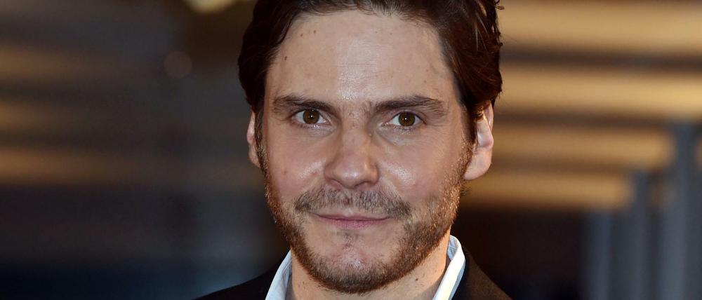 Daniel Brühl spielt im Berlinale-Film "Jeder stirbt für sich allein" mit.