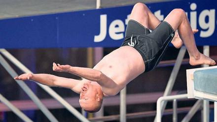Immer auf eigenes Risiko. Ob beim Turmspringen, beim Stock Car oder bei der Wok-WM – Stefan Raab gab alles. Das Publikum honorierte diesen Einsatz. 